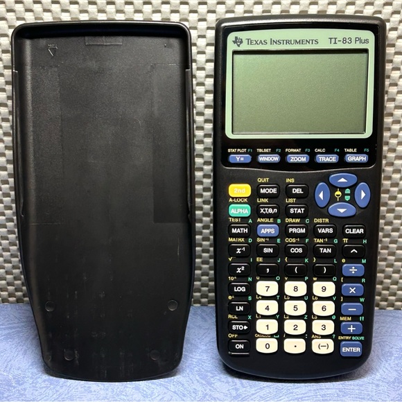 TI-83 Plus Texas Instruments Graphing Calculator PreOwned And Batteries Included - Picture 3 of 17
